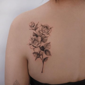 tatuaj trandafir