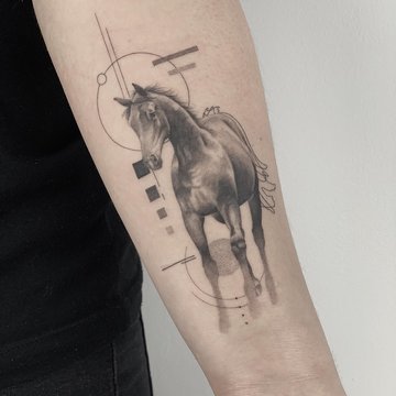 tatuaj cal