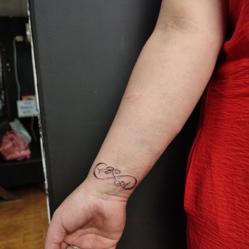 tatuaj infinit