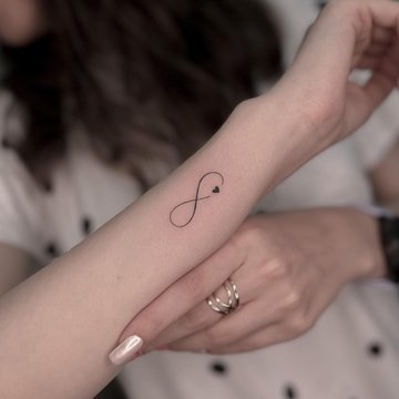 tatuaj infinit