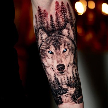 tatuaj lup