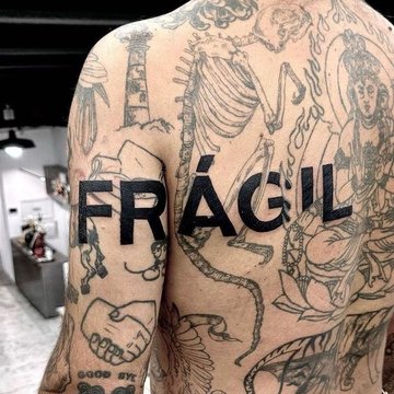 Fonturi pentru tatuaje online