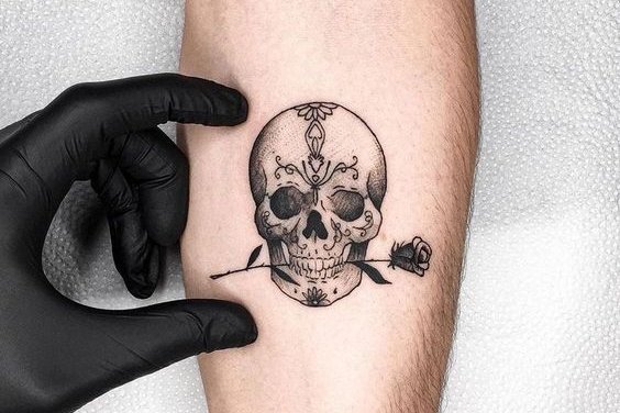 tatuaje cu cranii