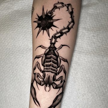 tatuaj scorpion