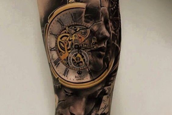 tatuaj cu ceas