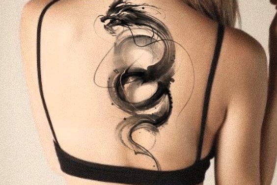 tatuaje cu dragoni