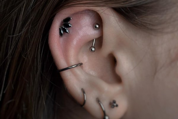 Piercingul cartilajului urechii