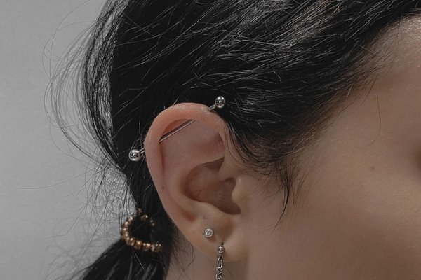 Piercingul industrial