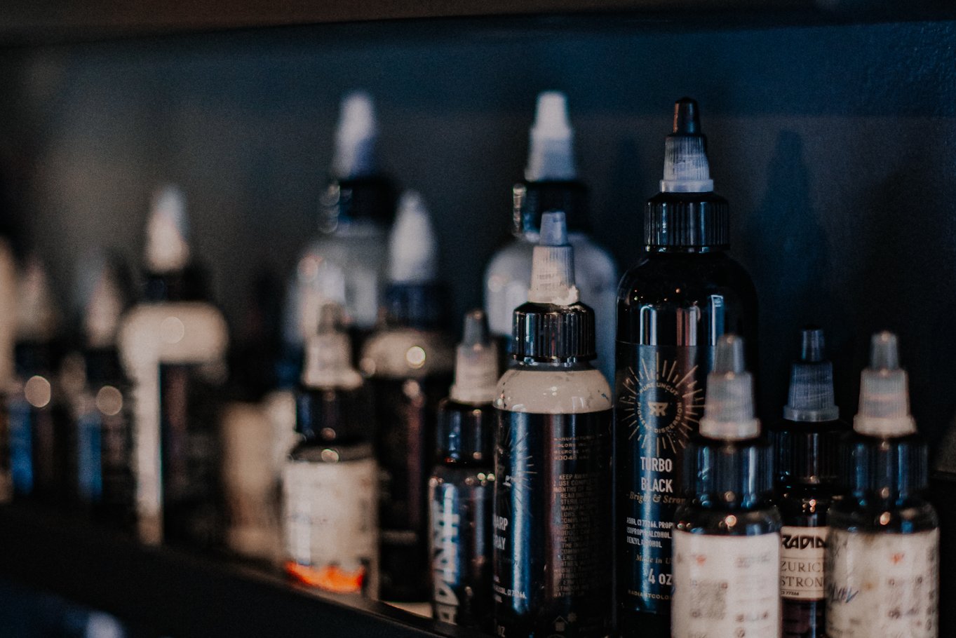 Cum să alegi un salon de tatuaje