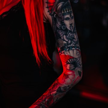 Cum să alegi un salon de tatuaje