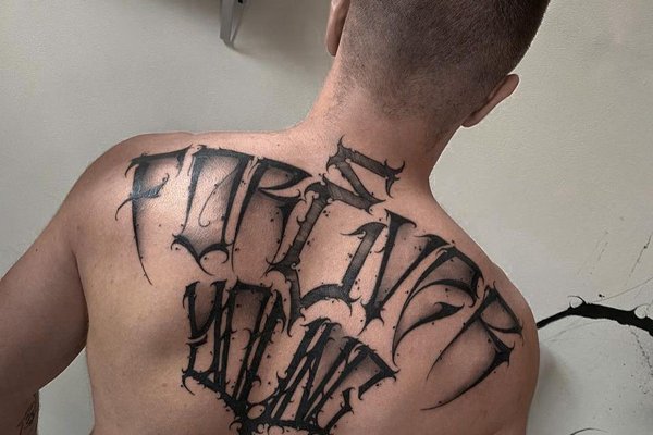 Tatuajele masculine pe spate