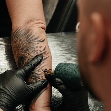 Artist tatuator VEAN TATTOO