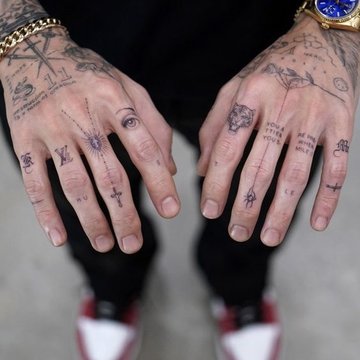 Tatuaje pe degete