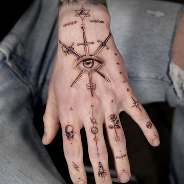 Tatuaje pe degete