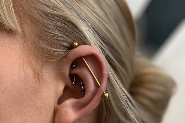 Piercingul cartilajului urechii