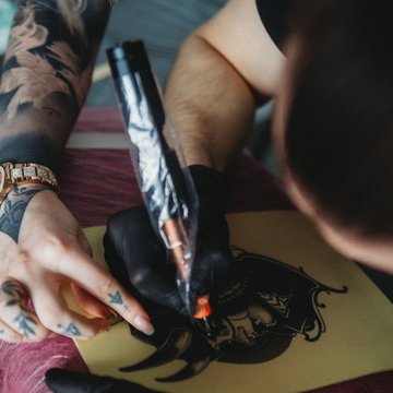 Cursuri de tatuaj online