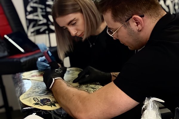 Cursuri de tatuaj online