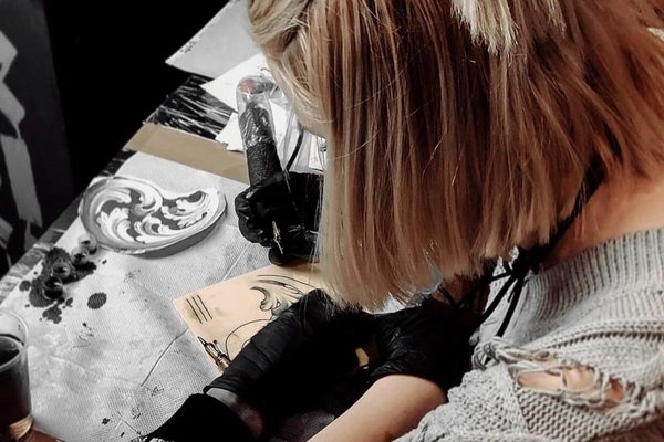 Cursuri de tatuaj online