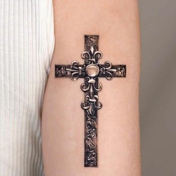 tatuaj cu cruce