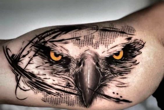 tatuaj cu vultur