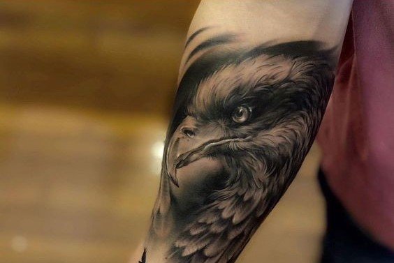 tatuaj cu vultur
