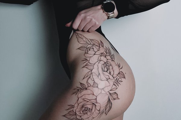 tatuaje pe coapsă
