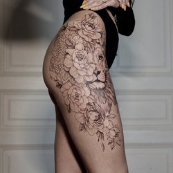 Tendințe Moderne în Tatuajele Feminine pe Coapsă