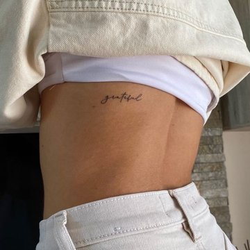 Fonturi pentru tatuaje online