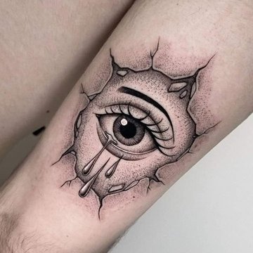 tatuaj ochii