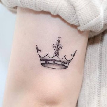 tatuaj coroană