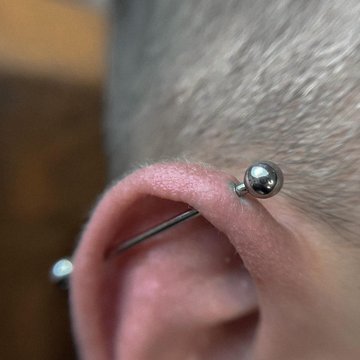 Piercingul industrial