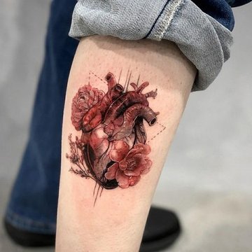 tatuaj inimă