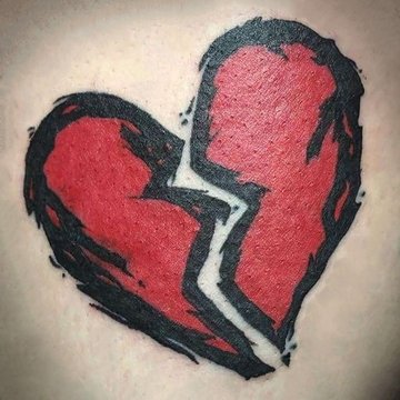 tatuaj inimă