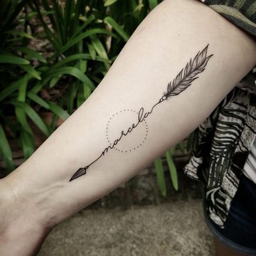 tatuaj săgeată