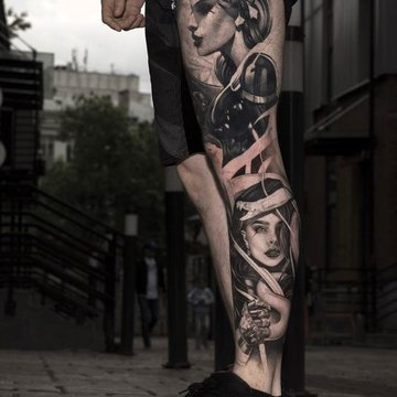 tatuaje pe picioare pentru bărbați