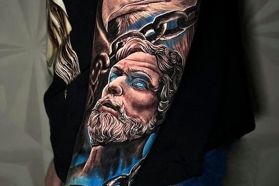 tatuaje masculine pe mâini