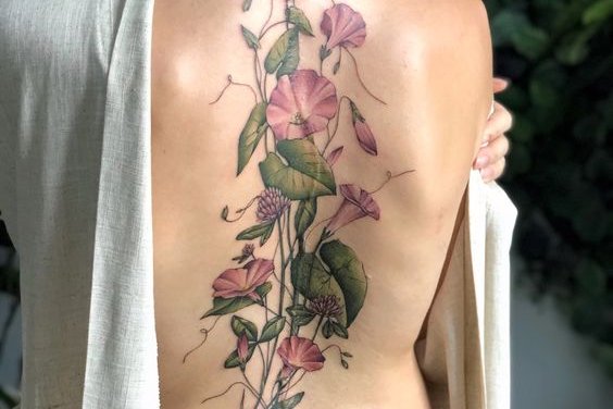 tatuaje cu flori