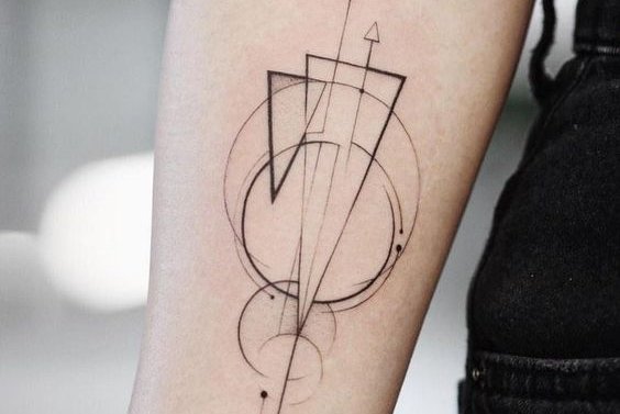 Tatuaje geometrice