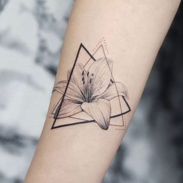 Tatuaje geometrice