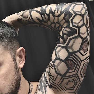 Tatuaje geometrice