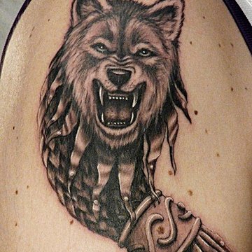 lupul dacic tatuaj